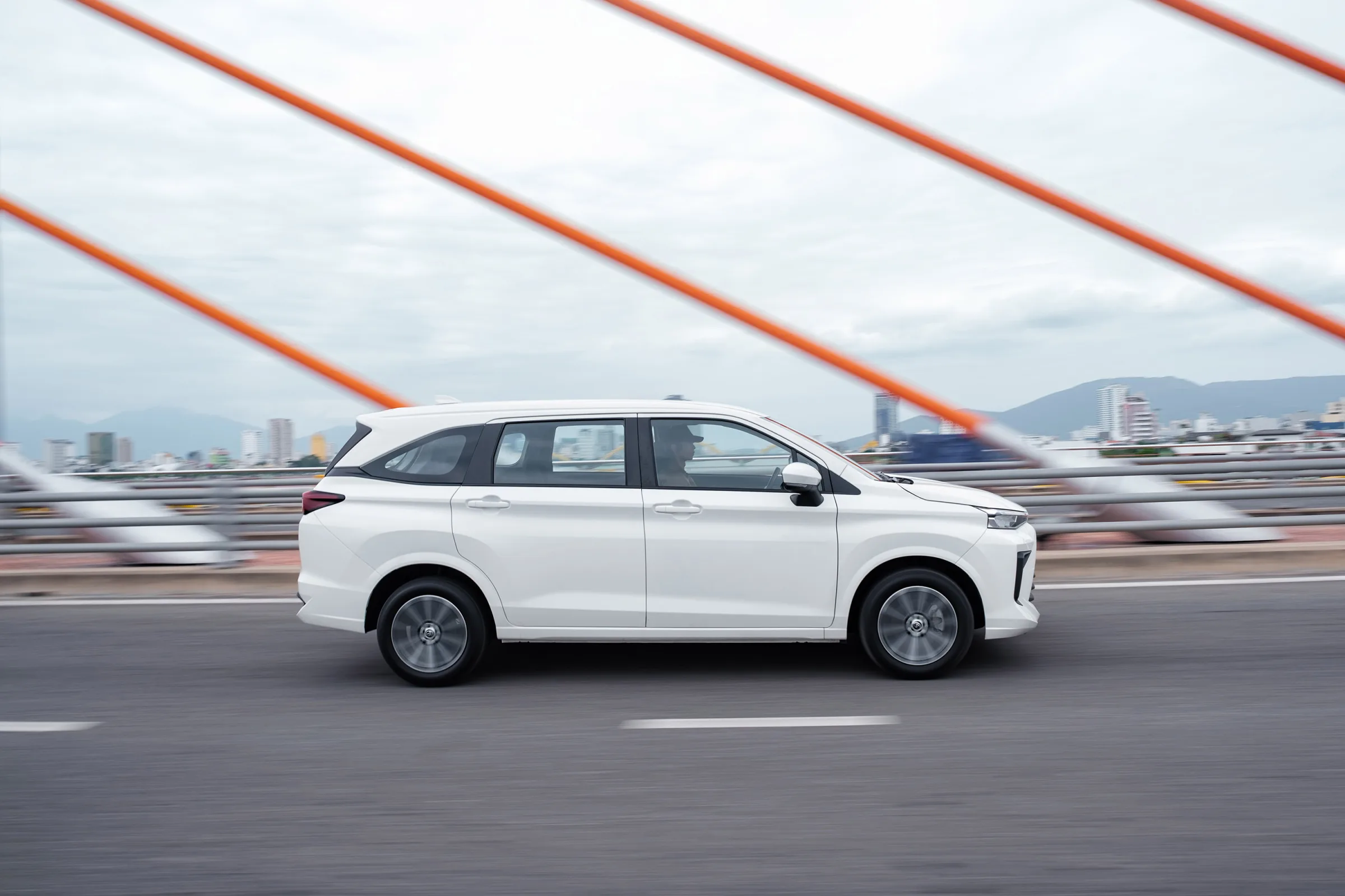 Ngoa-i-tha-t-Avanza-Premio-10-JPG