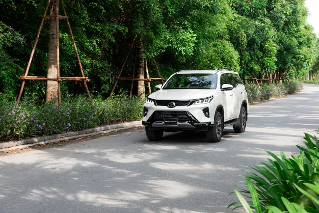 Fortuner 2025: Bảng giá lăn bánh, Thông tin Xe & Ưu đãi tháng 07/2025 - Hình ảnh 6