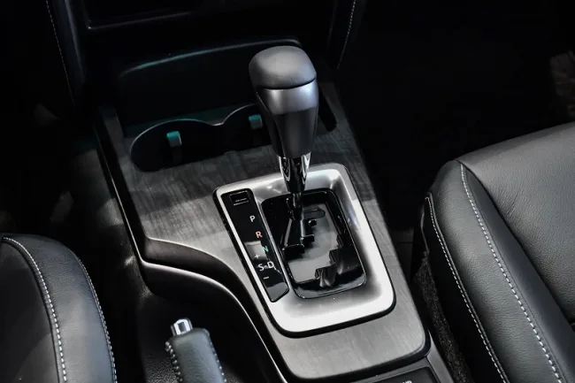 Fortuner 2025: Bảng giá lăn bánh, Thông tin Xe & Ưu đãi tháng 07/2025 - Hình ảnh 12