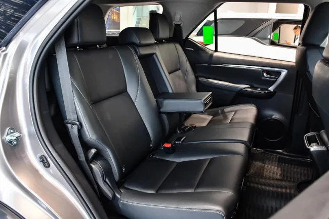 Fortuner 2025: Bảng giá lăn bánh, Thông tin Xe & Ưu đãi tháng 07/2025 - Hình ảnh 14