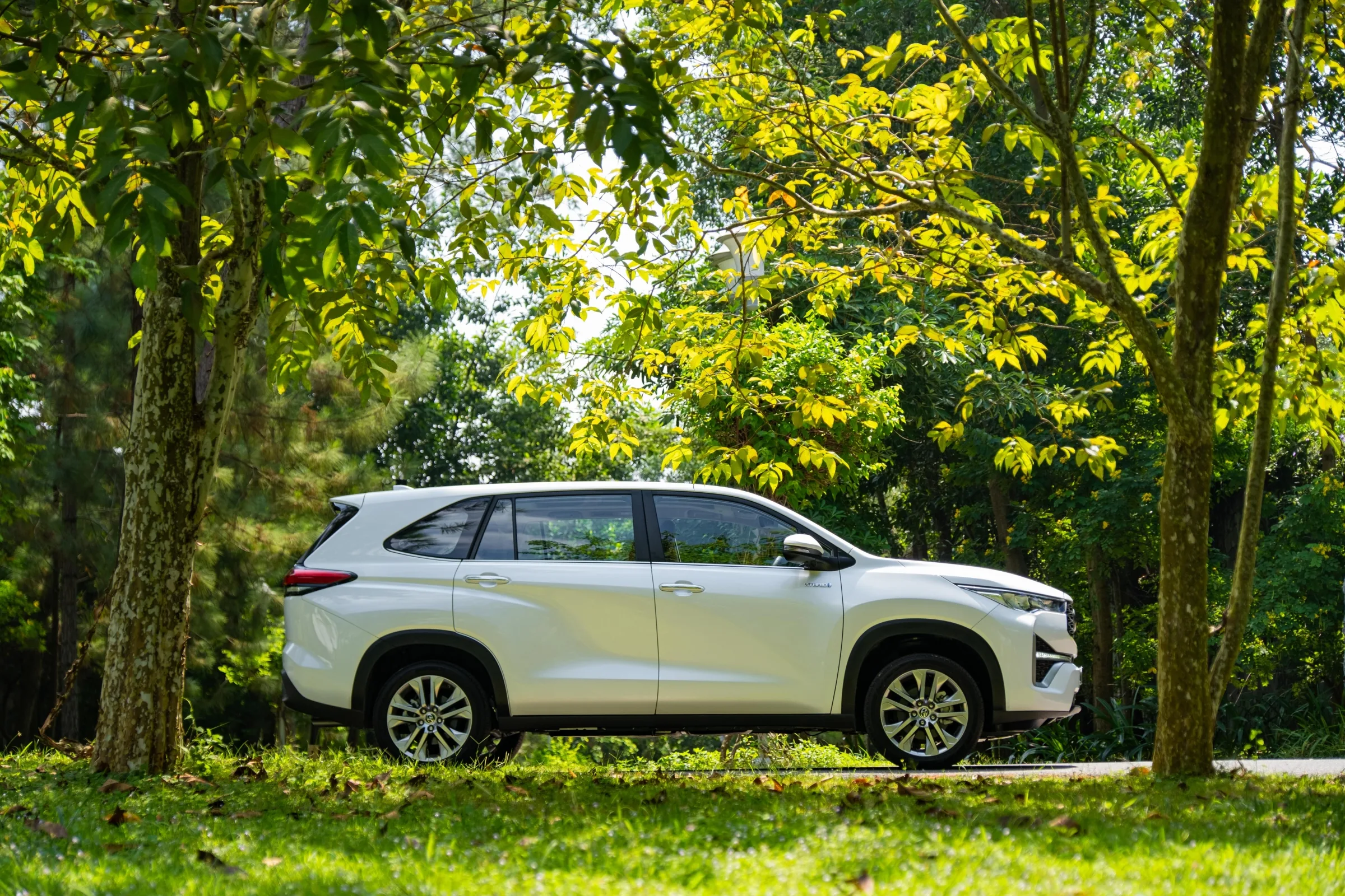 toyota innova cross IMG_4118