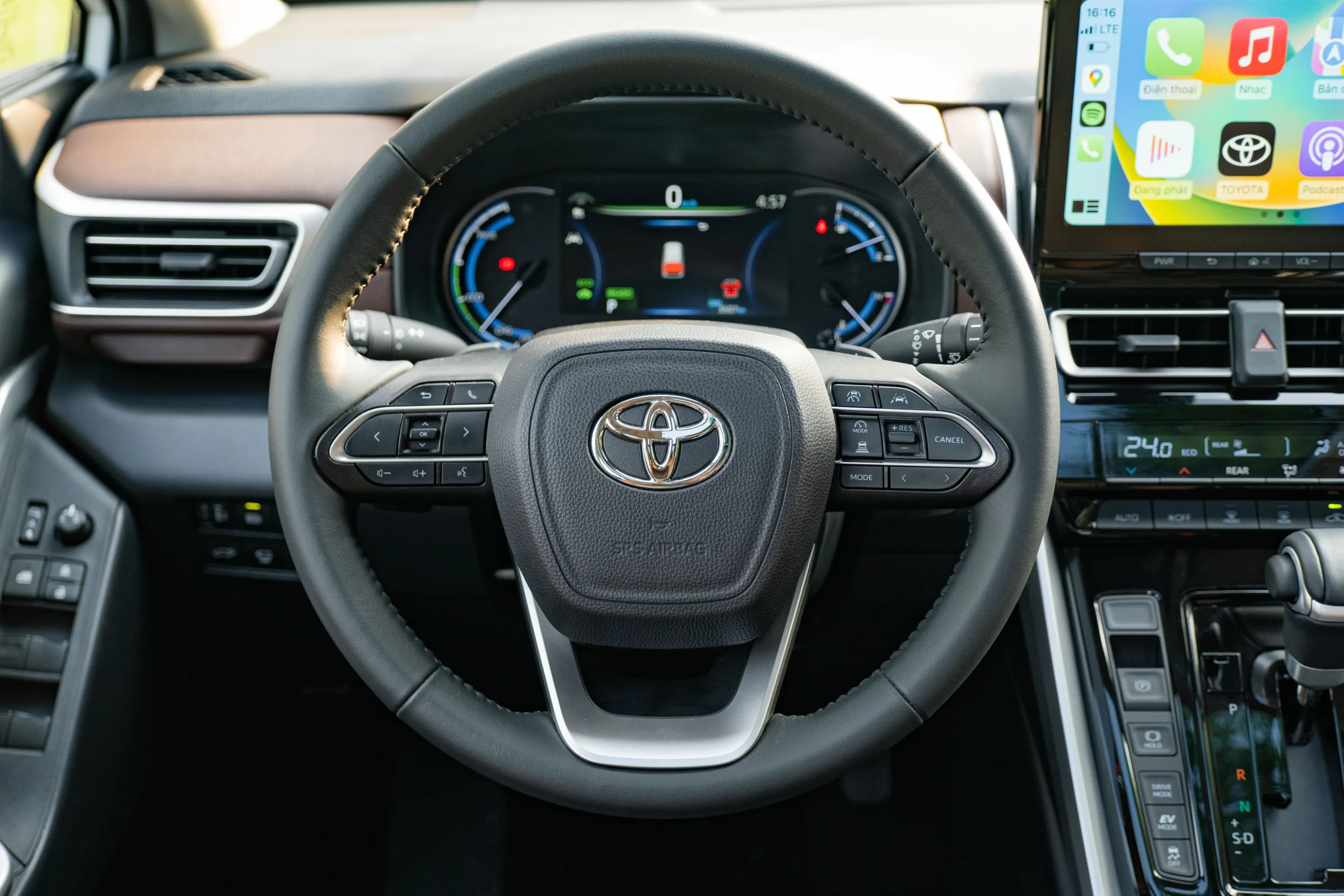 toyota innova cross IMG_4122