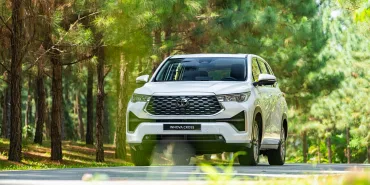 Toyota Innova Cross 2025: Giá lăn bánh, Thông tin Xe & Ưu đãi tháng 07/2025