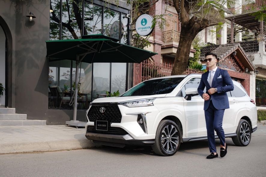 Toyota Veloz Cross 2025: 5 Màu Sắc Đẳng Cấp & Công Dụng Thực Tế