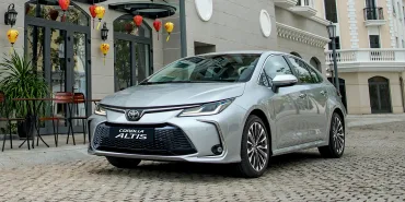 Toyota Corolla Altis 2025: Giá lăn bánh, Thông tin Xe & Ưu đãi tháng 07/2025