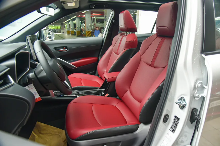 toyota corolla cross 0113