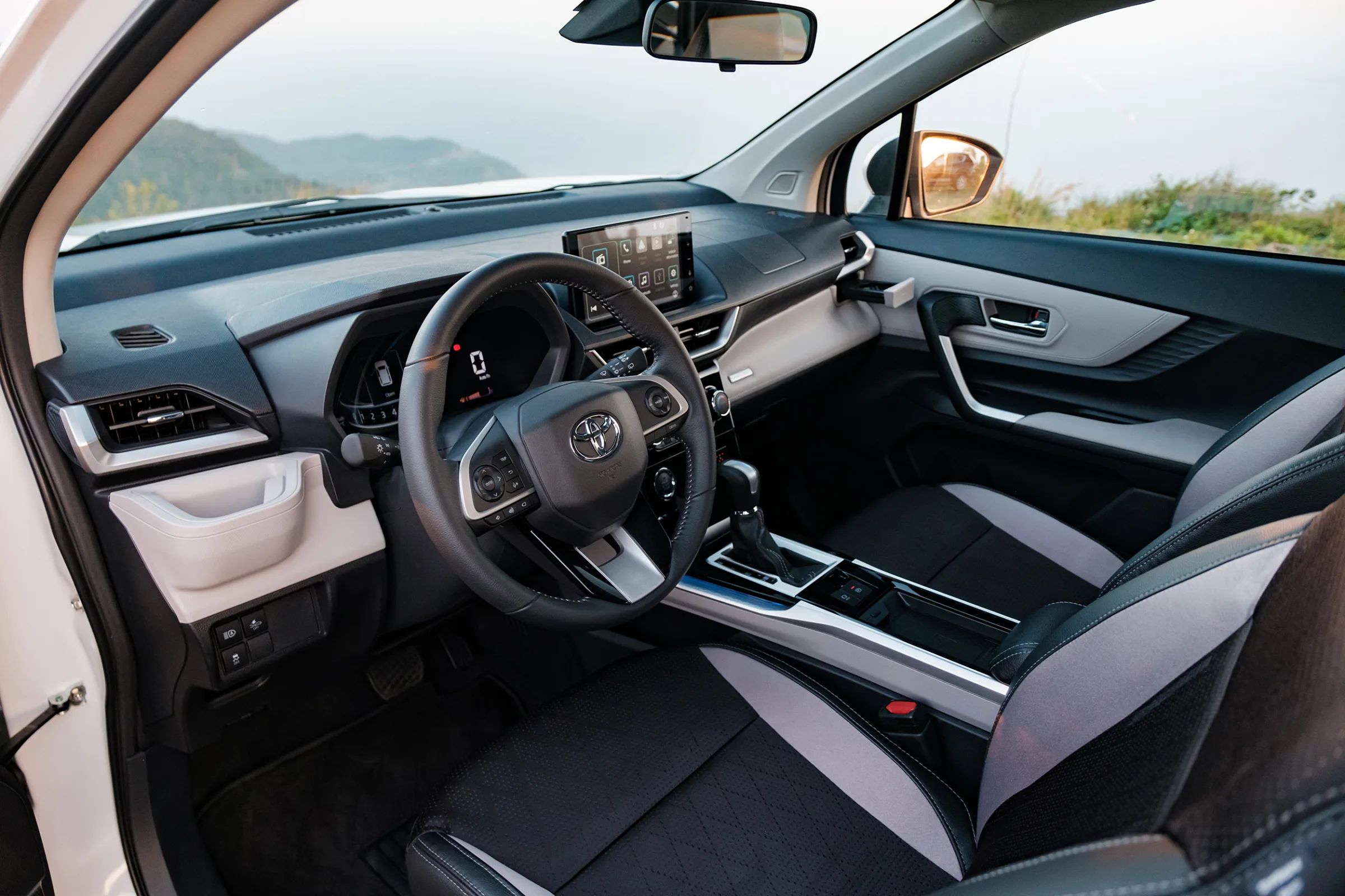 toyota veloz cross 13