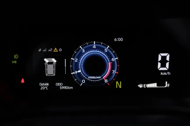 Toyota Veloz Cross: Bảng giá lăn bánh, Thông tin Xe & Ưu đãi tháng 07/2025 - Hình ảnh 16