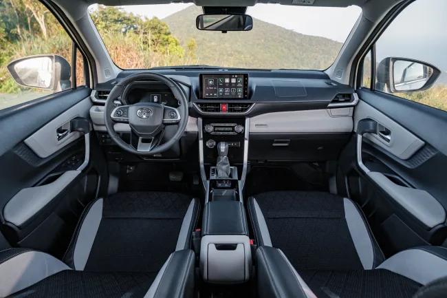Toyota Veloz Cross: Bảng giá lăn bánh, Thông tin Xe & Ưu đãi tháng 07/2025 - Hình ảnh 15